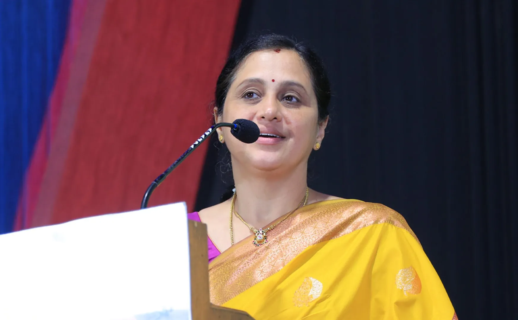 devayani speech in nizharkudai trailer launch