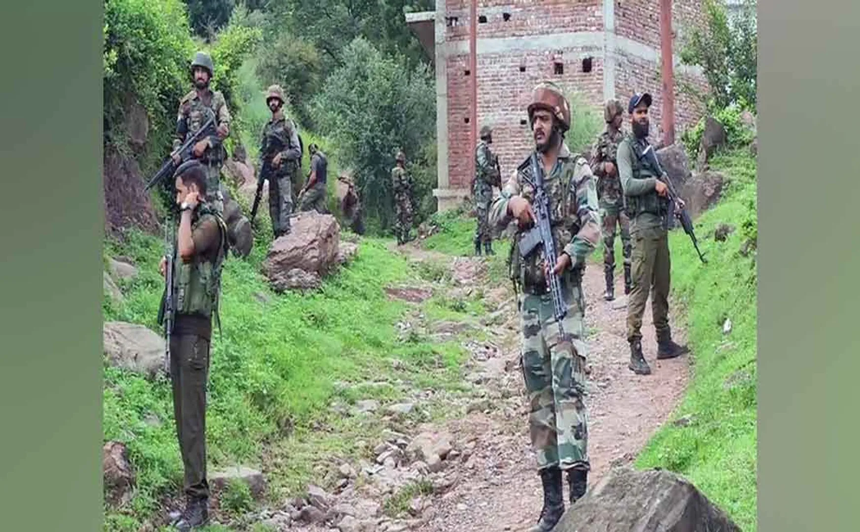 Indian Army in action Bandipora incident