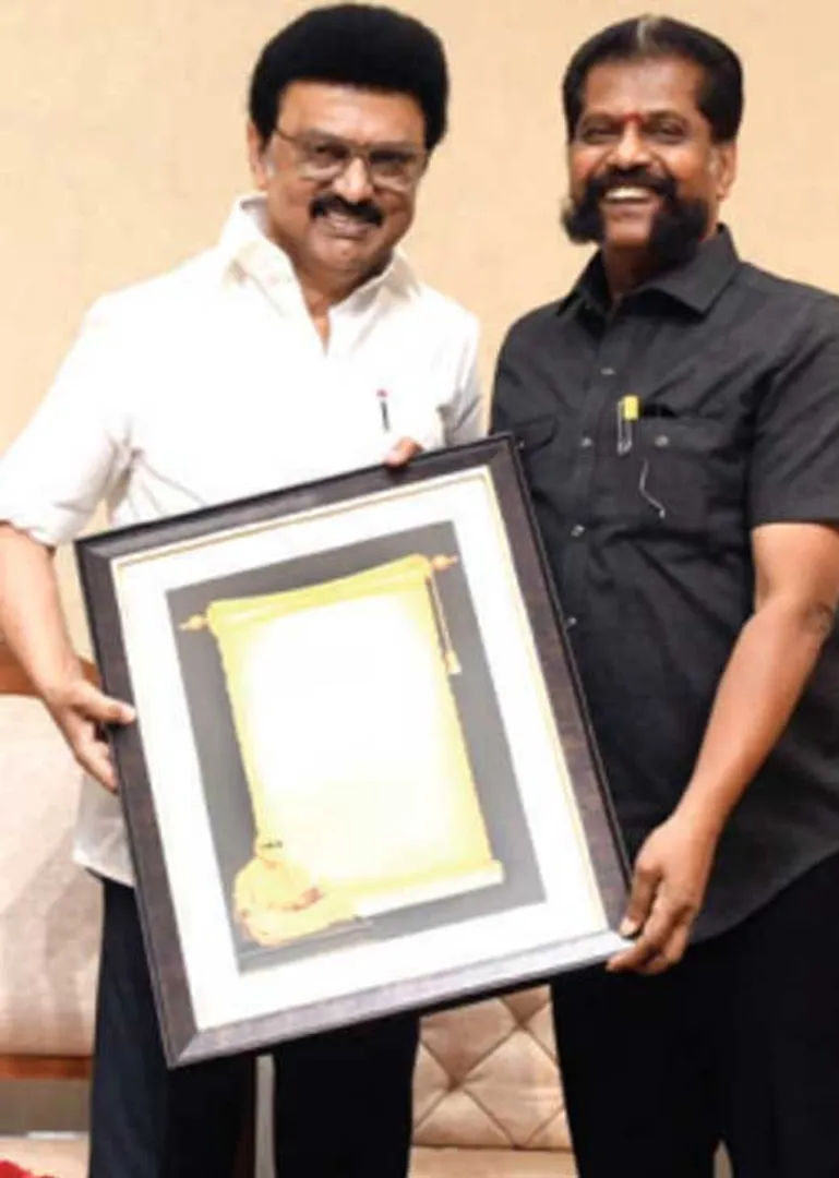 /idhalgal/general-knowledge/artist-pencil-award
