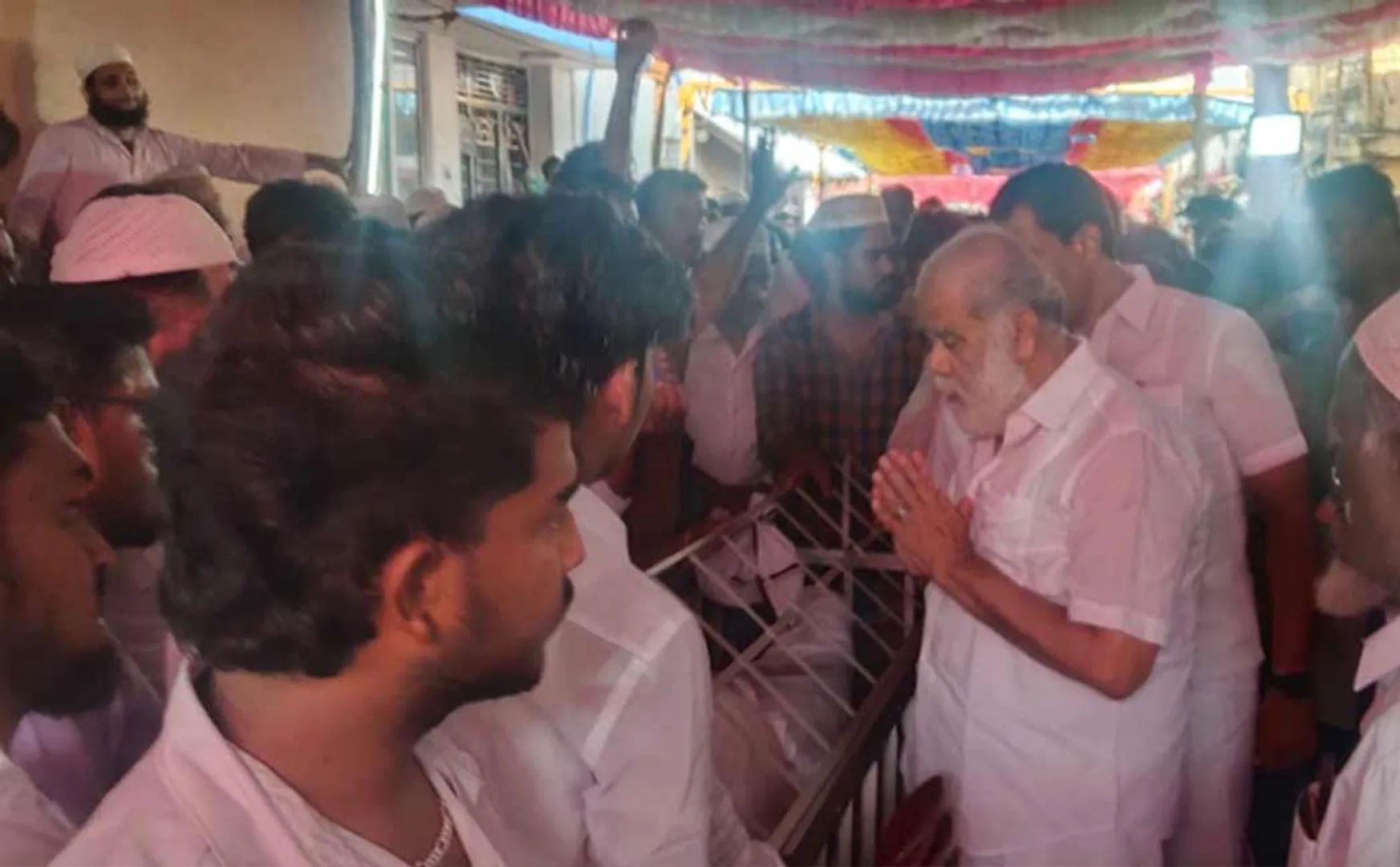 Minister condoles of DMK executive from Perur, Dindigul