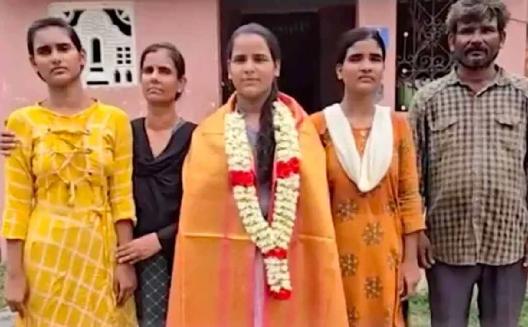 Bihar student sets record by scoring 93 marks in Tamil subject 