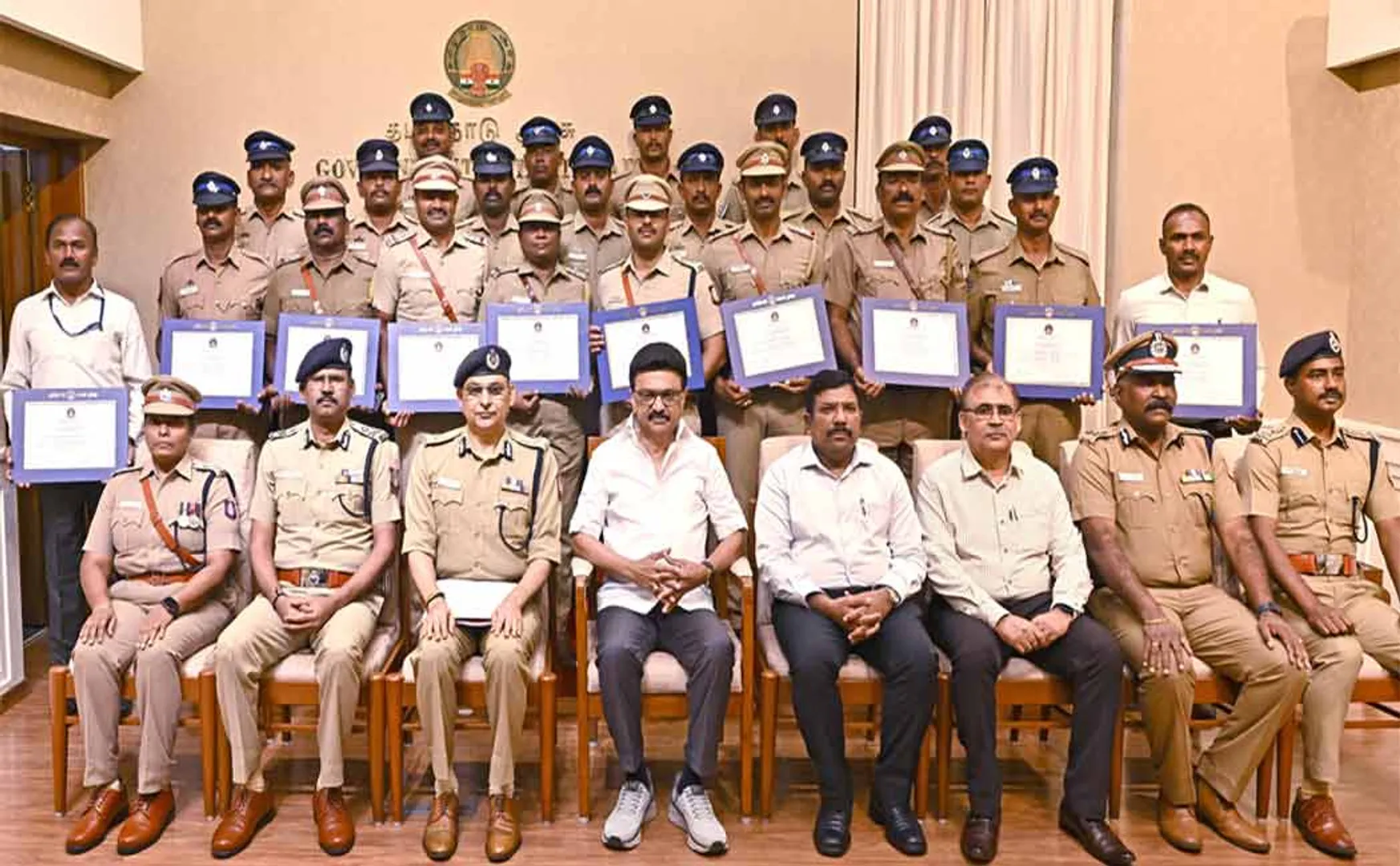 police quickly found the culprits so CM mk stalin personally praised them