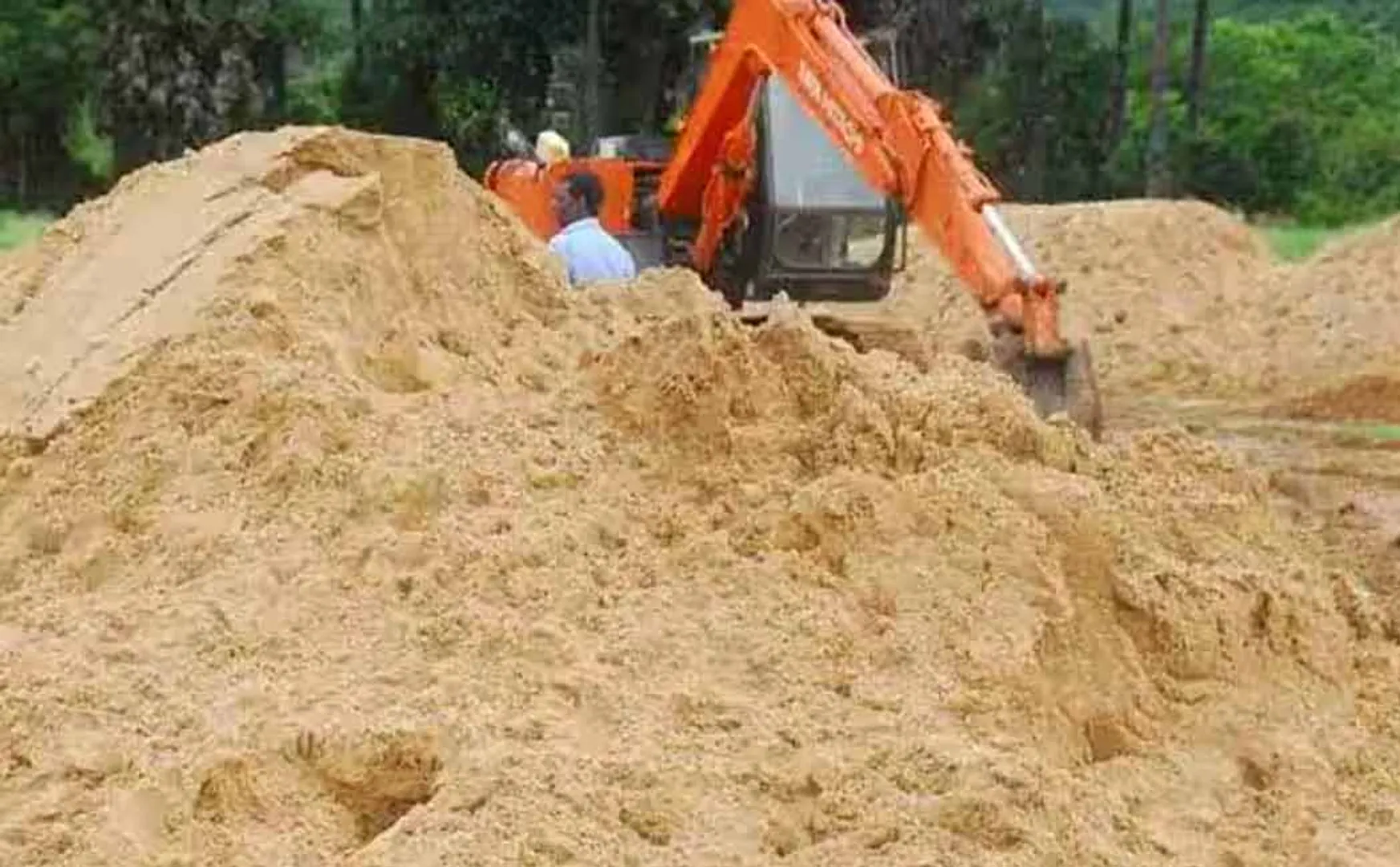  new sand quarries in 13 districts should be abandoned urges anbumani