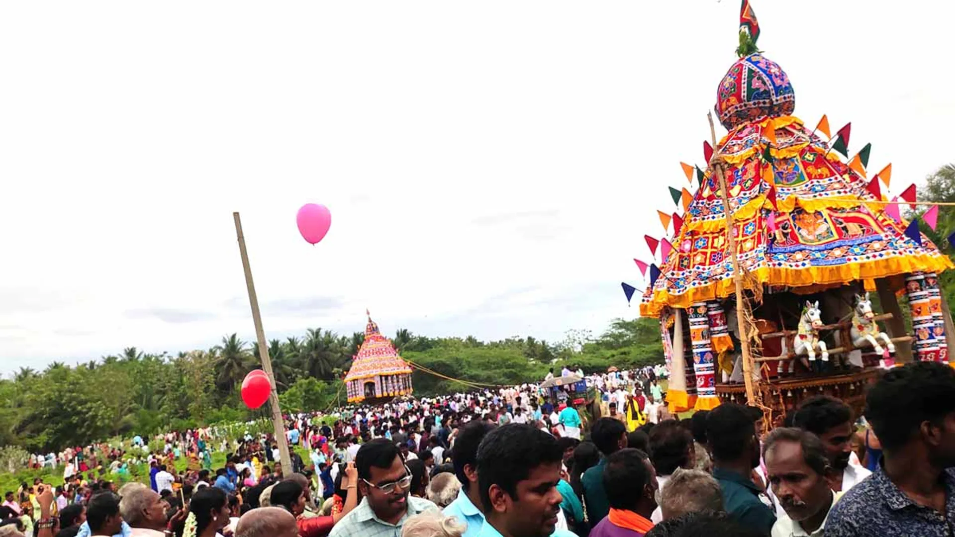 Kothamangalam temple festival; Devotees pulling chariots individually