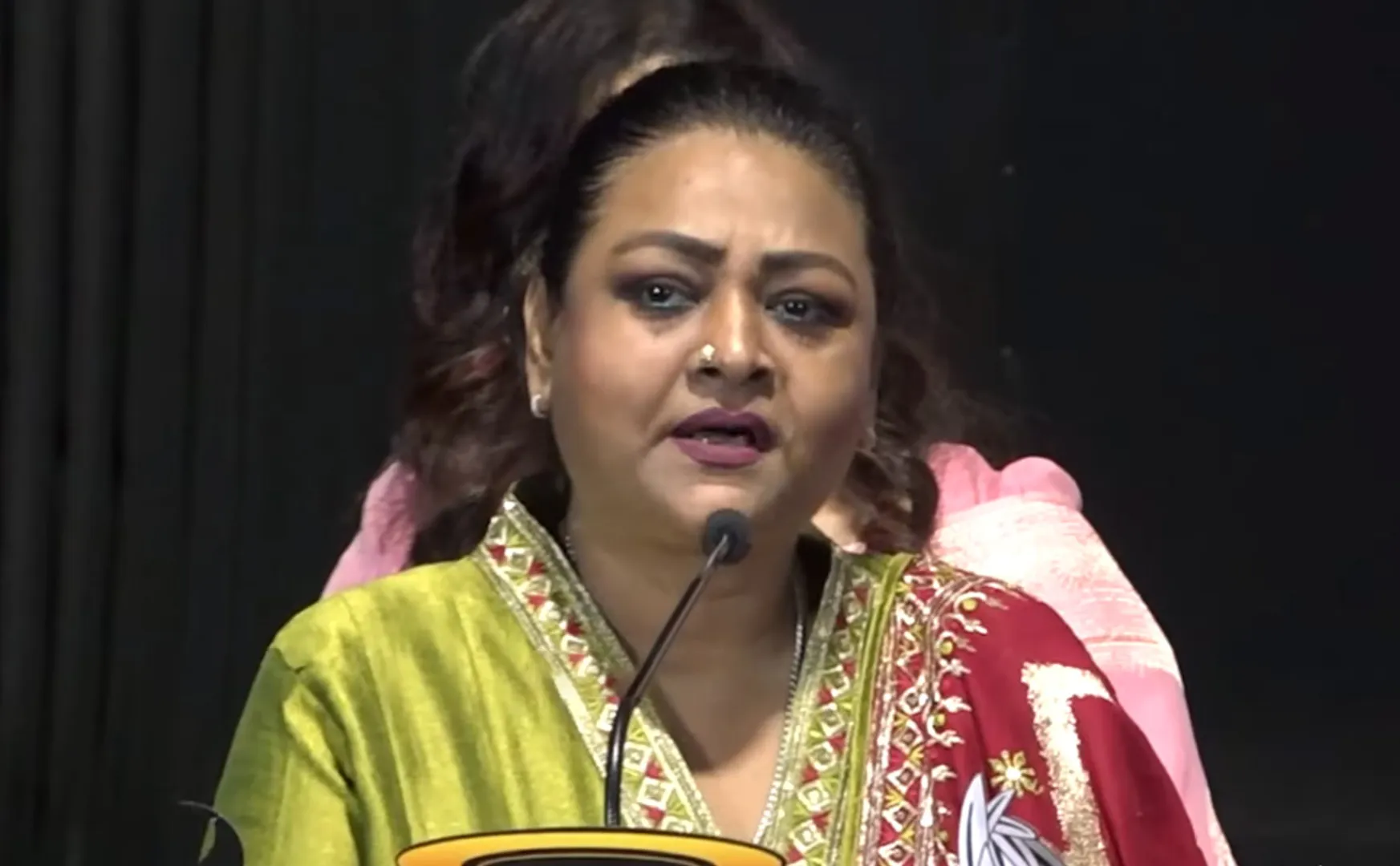 shakeela speech about vanitha