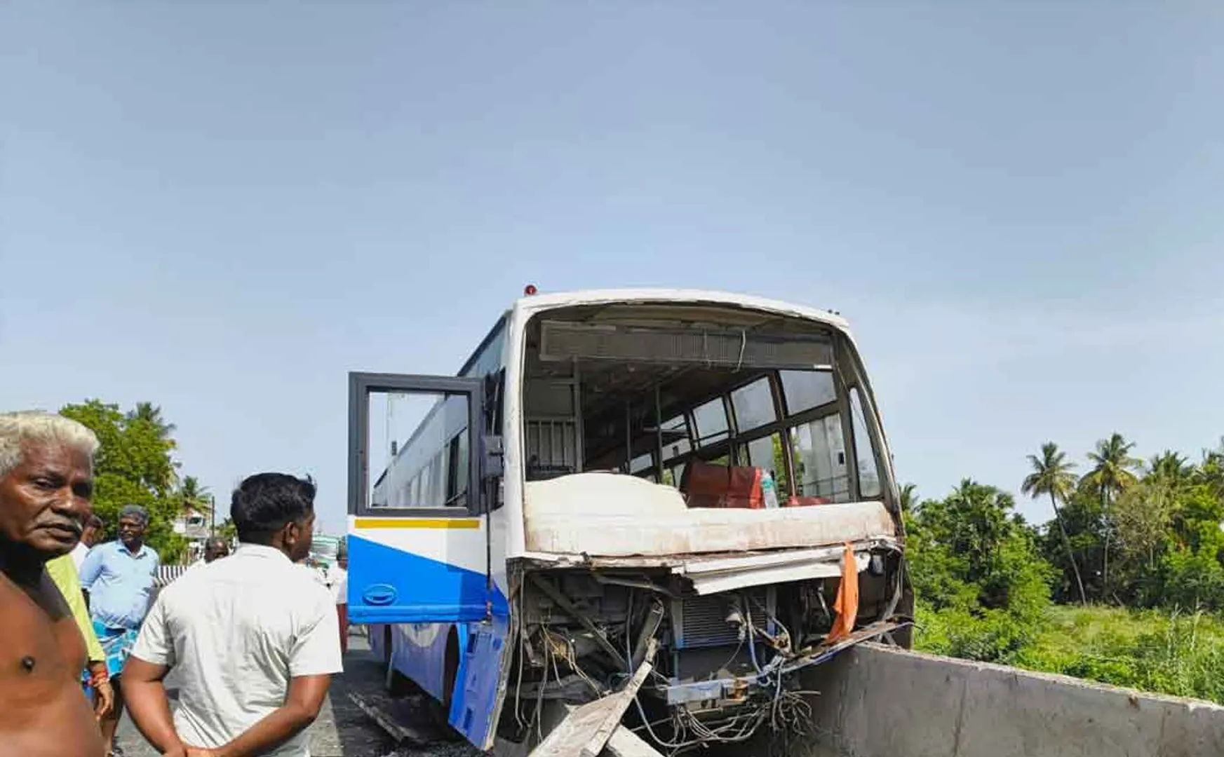 Driver suffers stroke on moving bus; stumbles and crashes