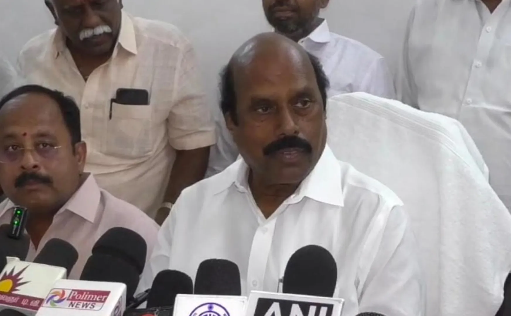  central govt is giving them money for their father's house says Minister E.V. Velu  