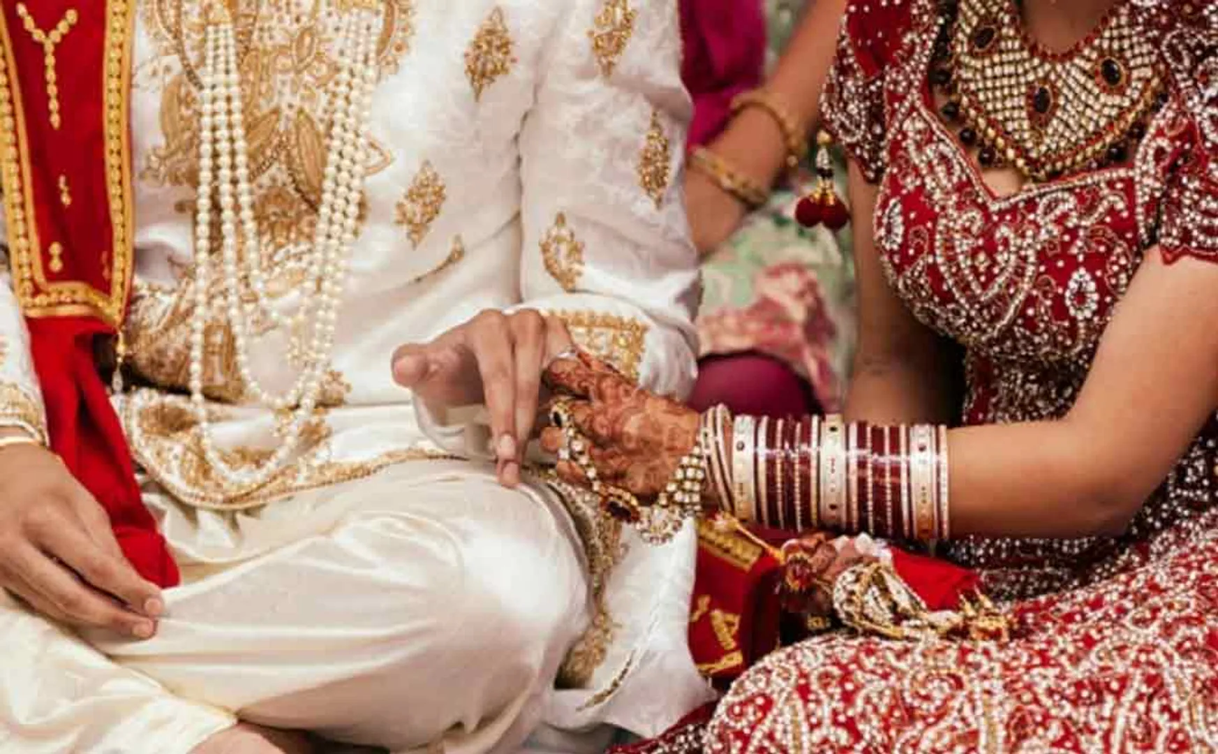 Uttar Pradesh honeymoon couple missing in sikkim
