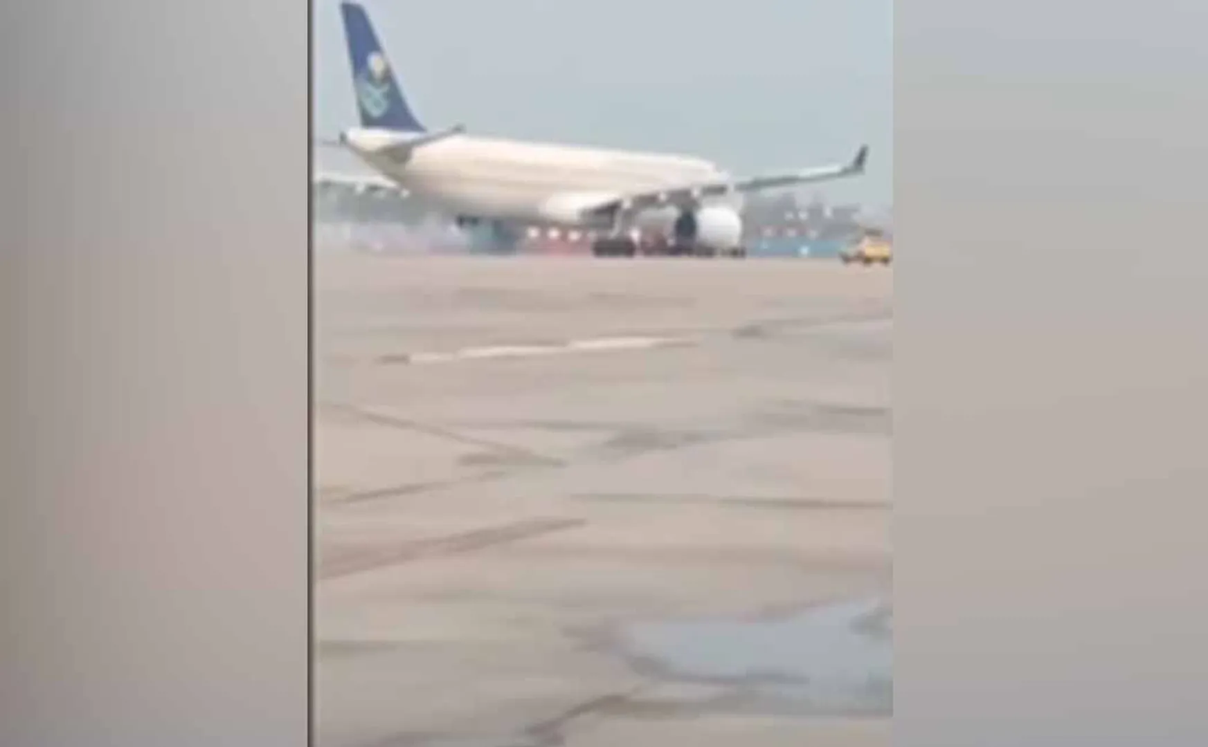Fire breaks out on plane carrying Hajj passengers