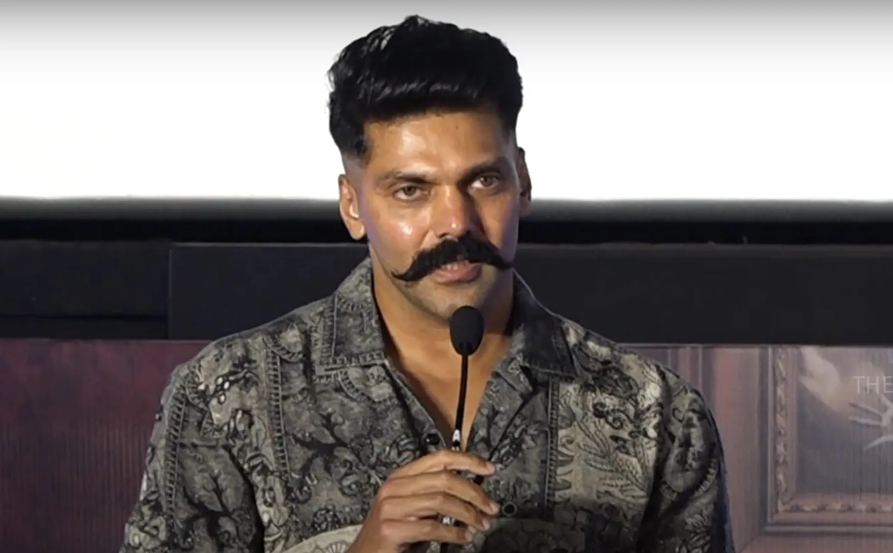 arya about his restaurant it raid