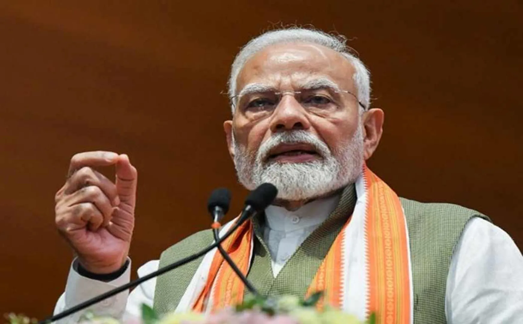 Prime Minister Modi talks with Iranian President