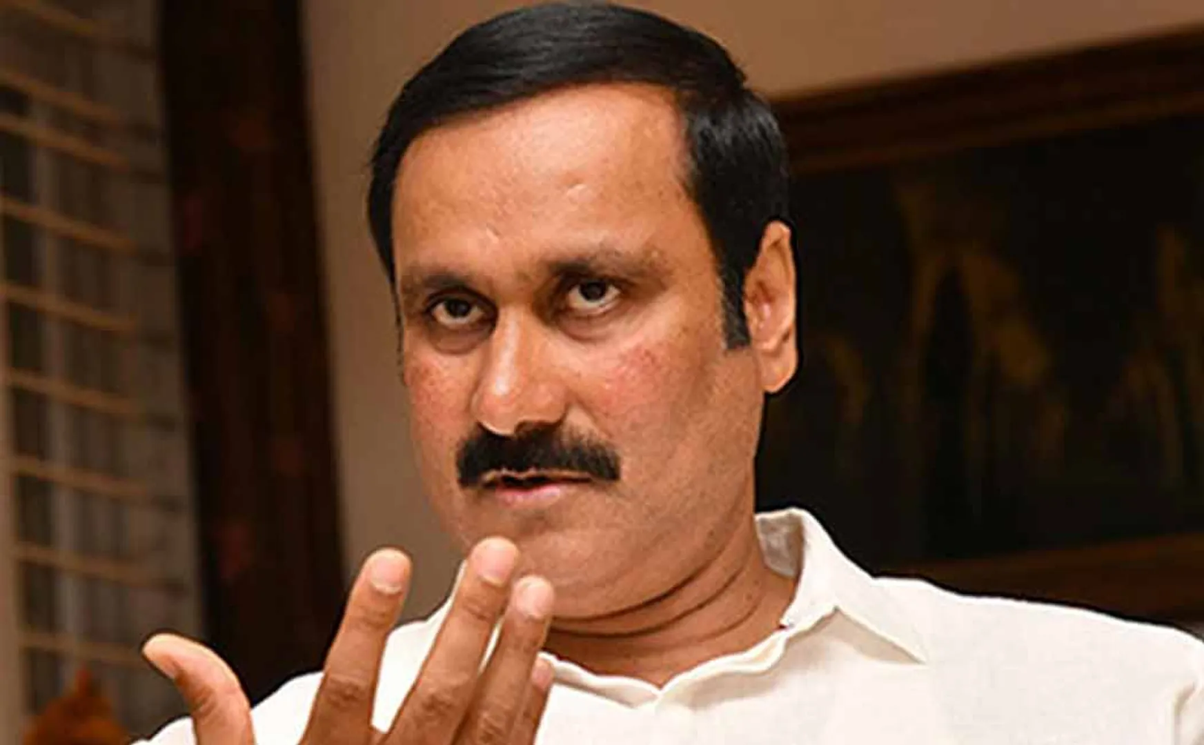 anbumani said Chennai Corporation issues tender for completed building 