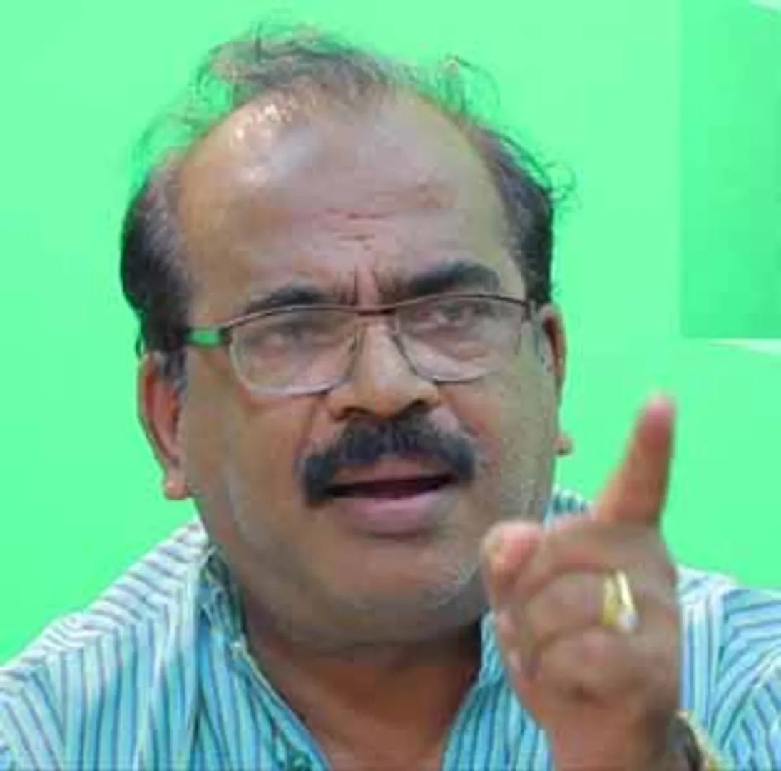 திராவிடம் என்ற பெயர் வைத்தால் மட்டும் போதுமா? இன்றைக்கு பா.ஜனதாவுக்கு அடிமையாக அதிமுக இல்லையா? சி.ஆர்.சரஸ்வதி