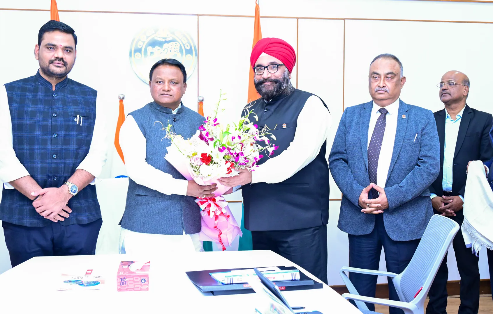 IOCL CHAIRMAN MEETS ODISHA CM