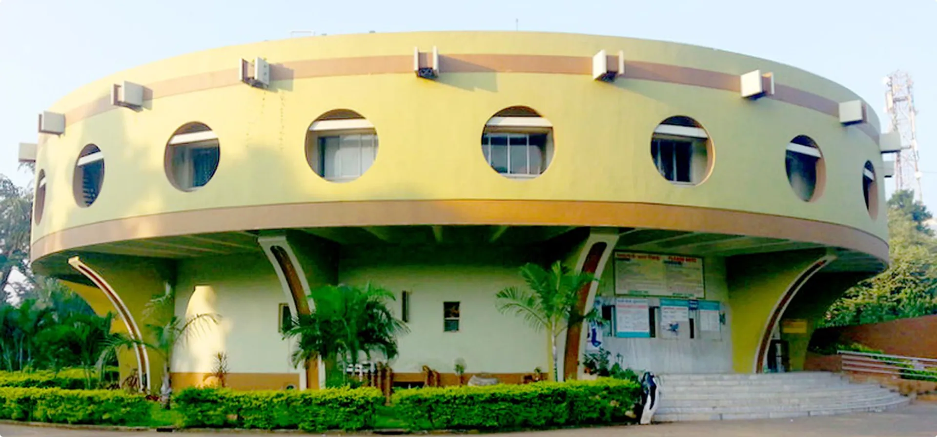 pathani samanta planetarium