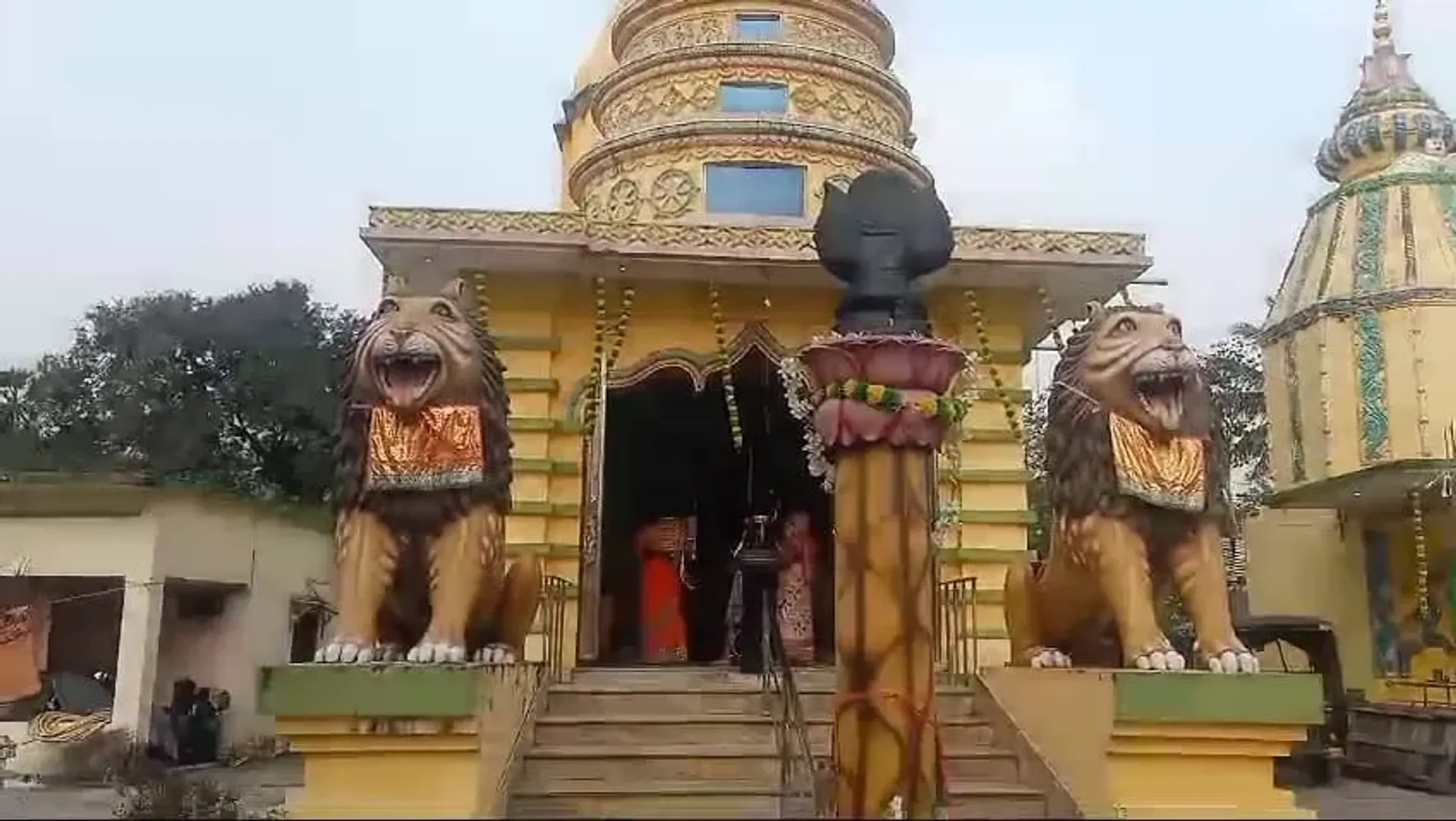 temple theft
