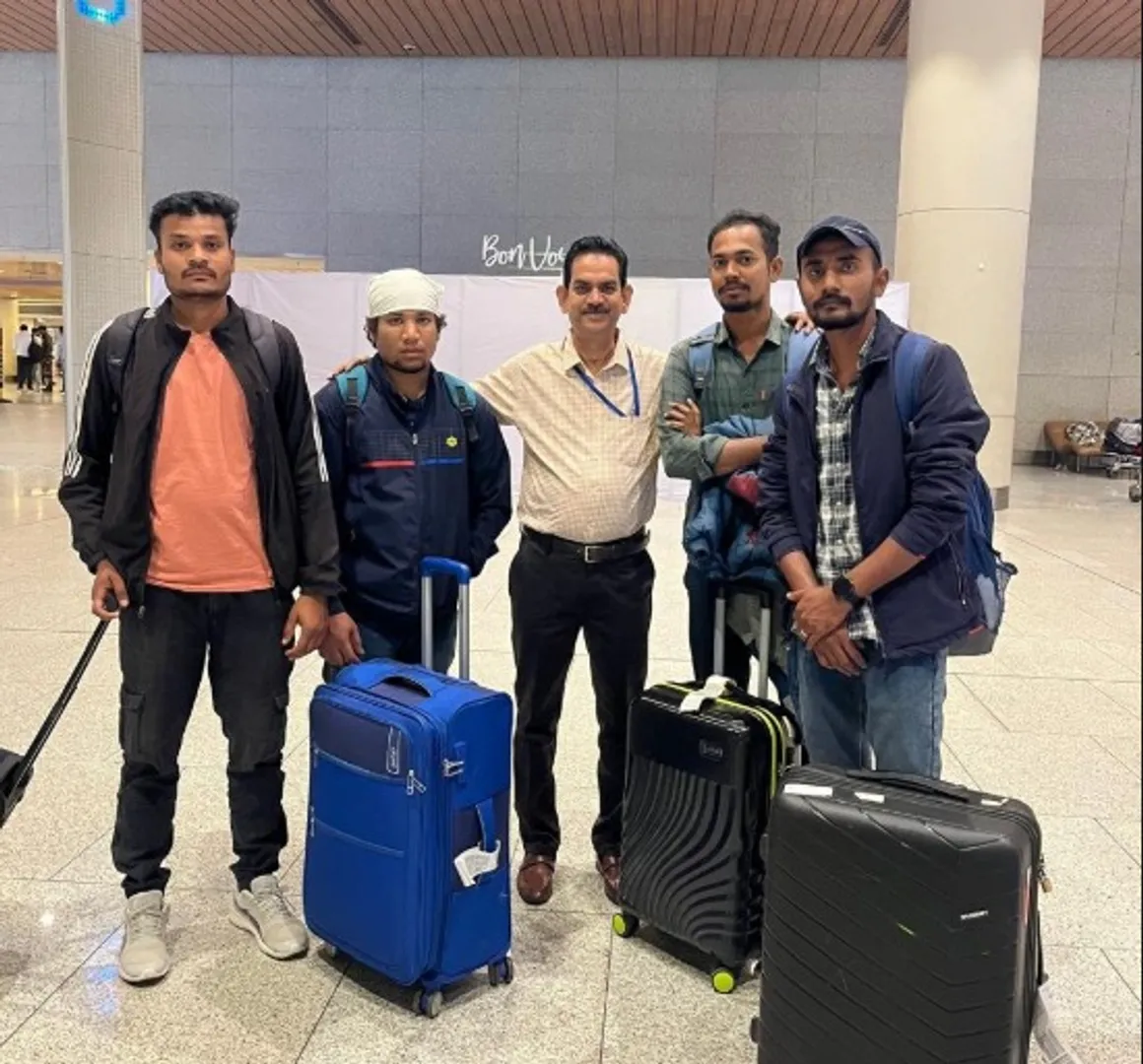 stranded odisha workers