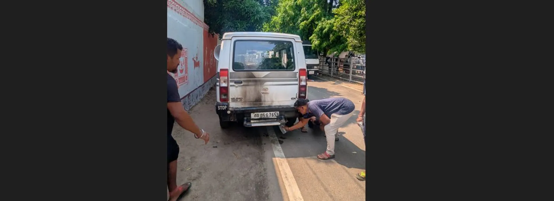 Congress worker torching vehicle