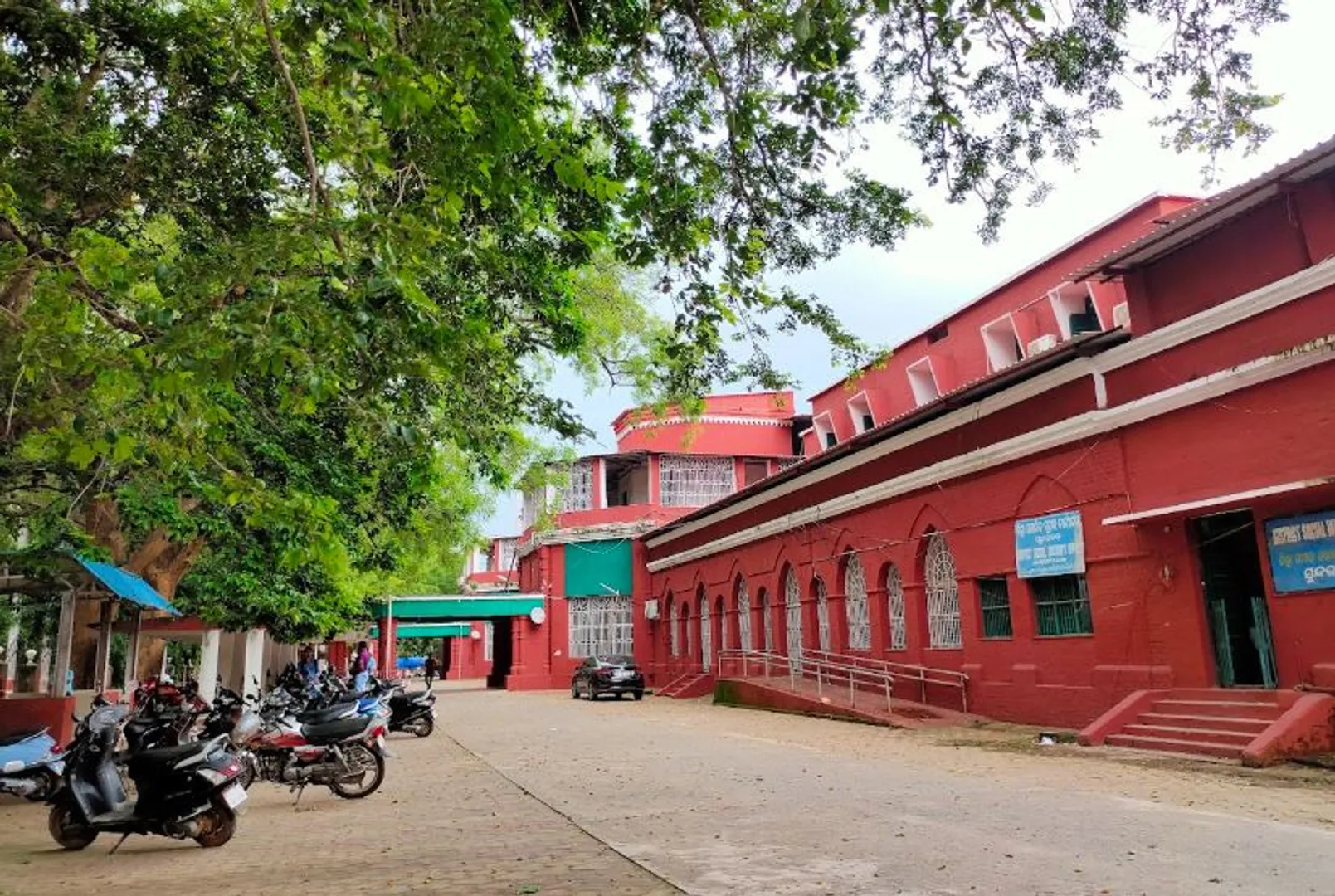 sundargarh collector office