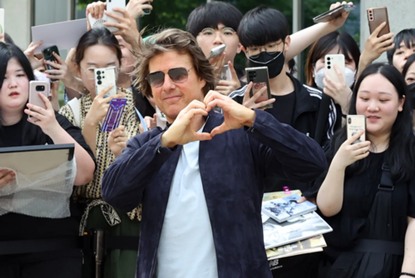 Tom Cruise 1