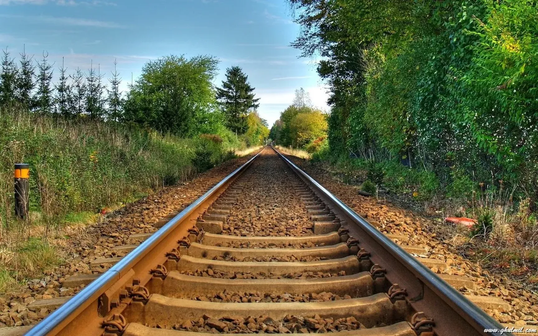 railway-track-pic