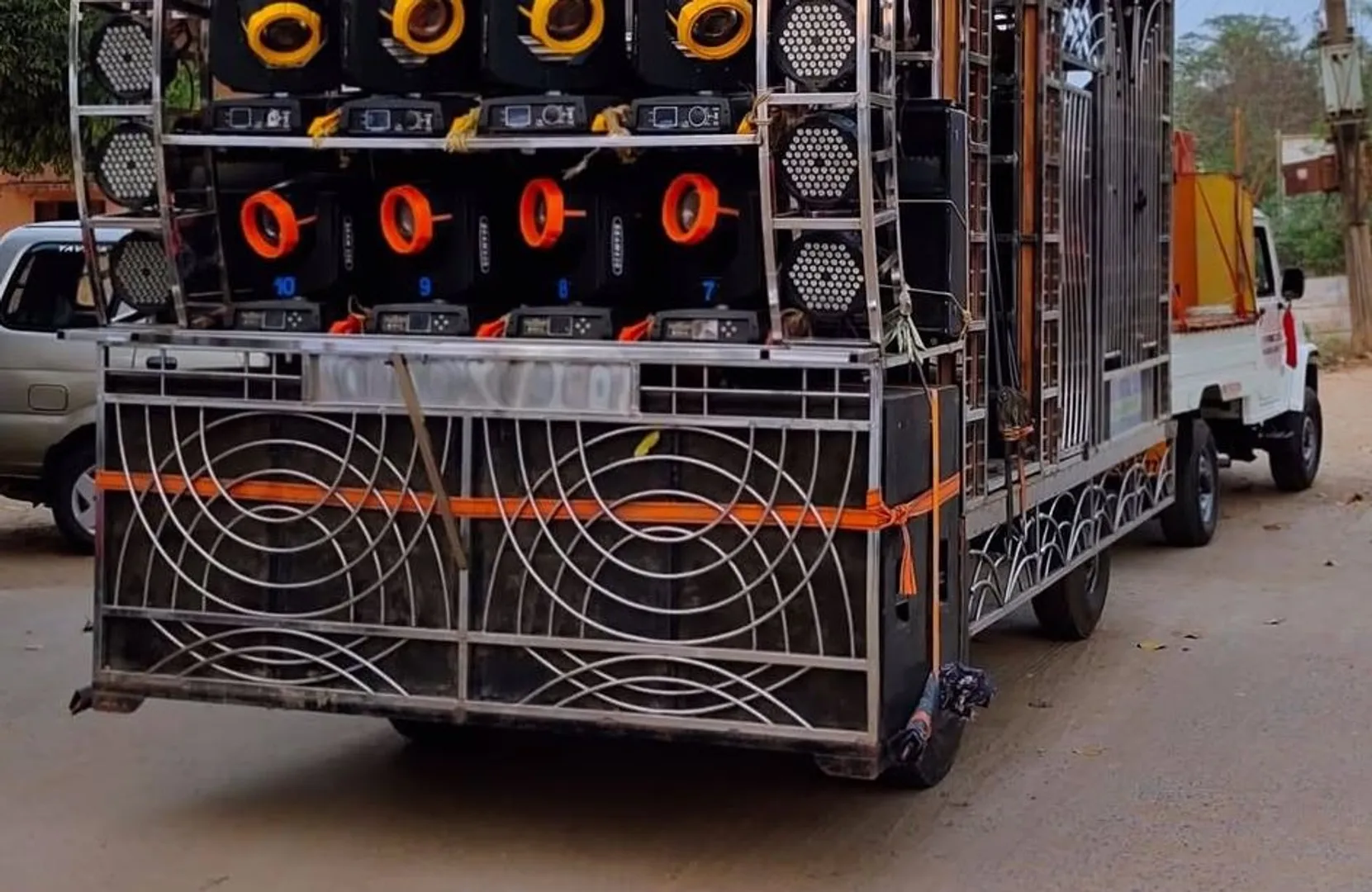 dj vehicle