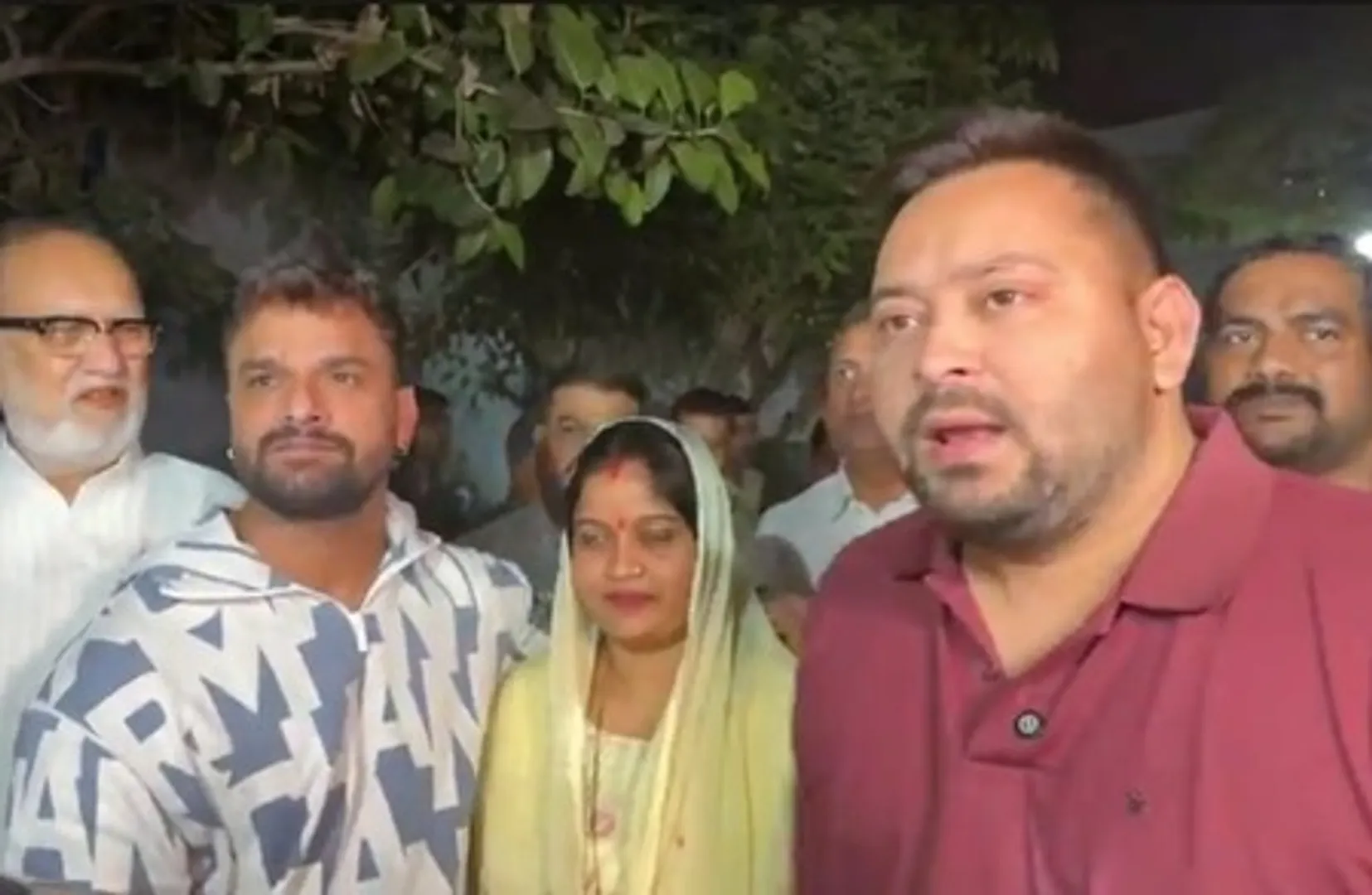 Khesari Lal Yadav and his wife
