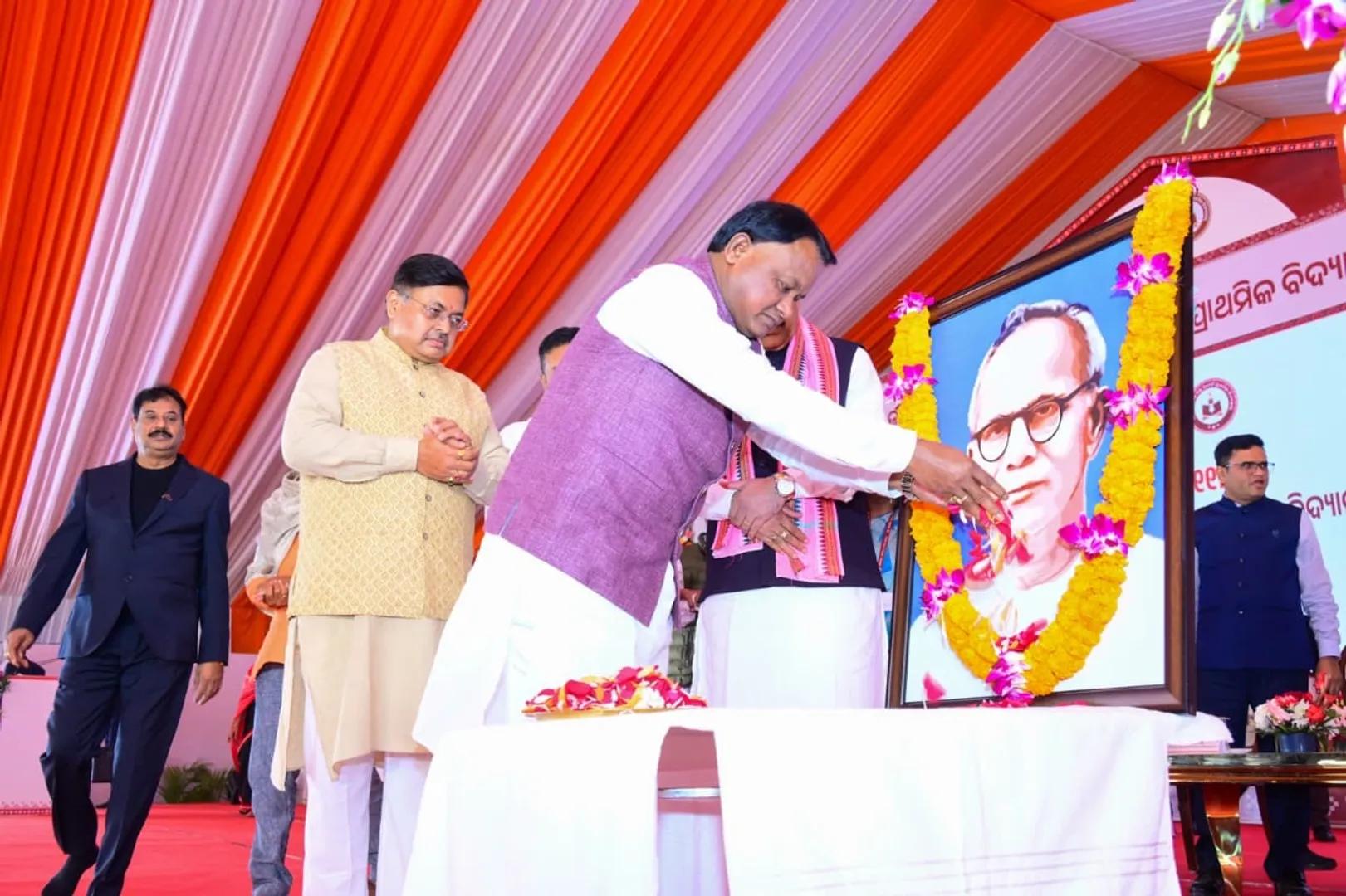 Model school story pic