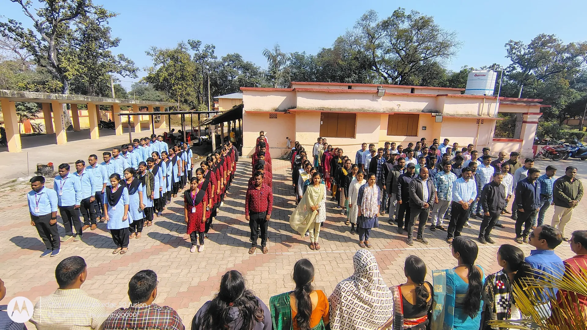 Vande Mataram singing pic