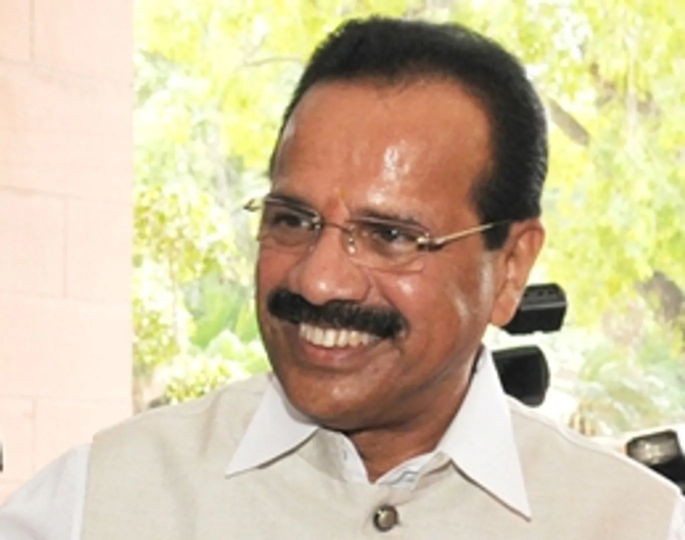 No data to fix strength of judges: Law Minister Gowda