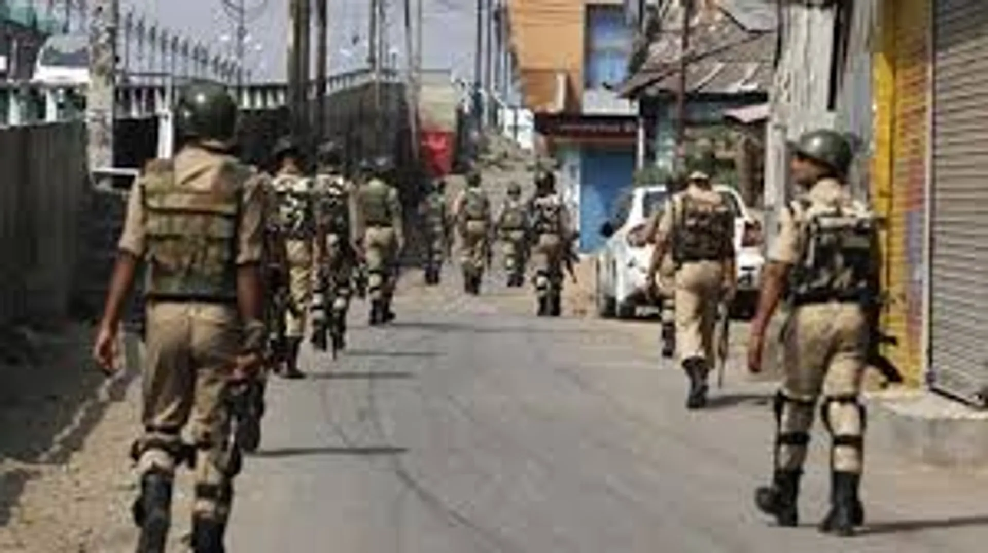 Man found dead with 300 pellets, tension grips Srinagar