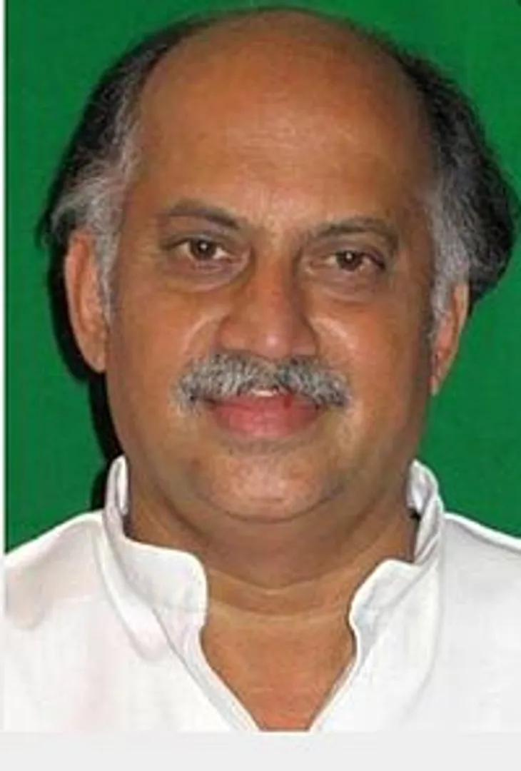 Congress leader Gurudas Kamat withdraws resignation from party