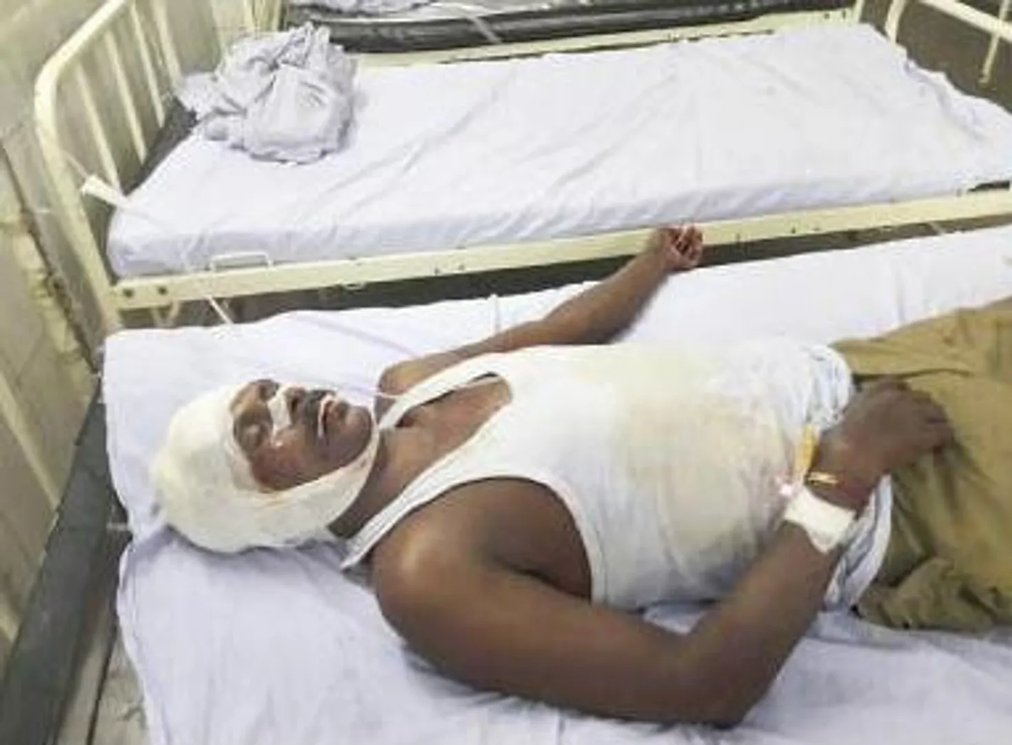 Two policemen attacked during night patrolling in Odisha capital