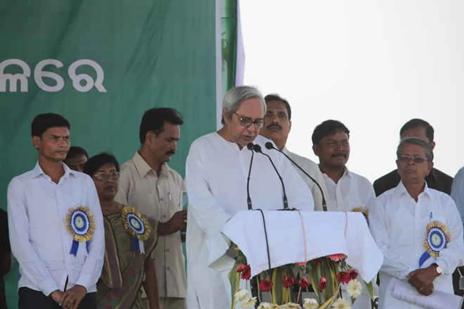 Odisha CM announces 100 percent bonus for kendu leave pluckers