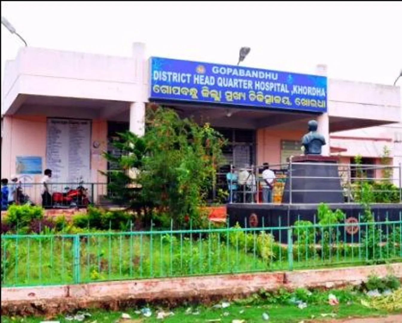 Paediatrician kidnapped by deceased baby's kin in Odisha; rescued by cops