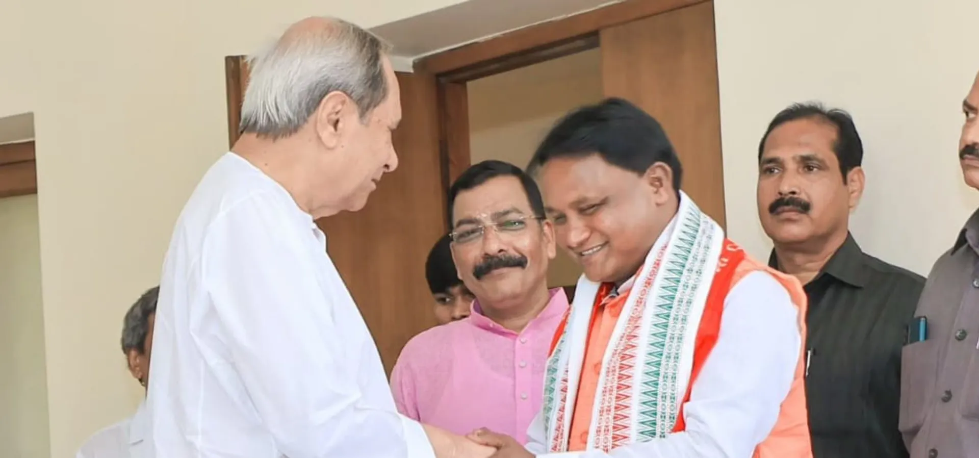 Odisha Chief Minister designate Mohan Majhi meets Naveen Patnaik, seeks blessings