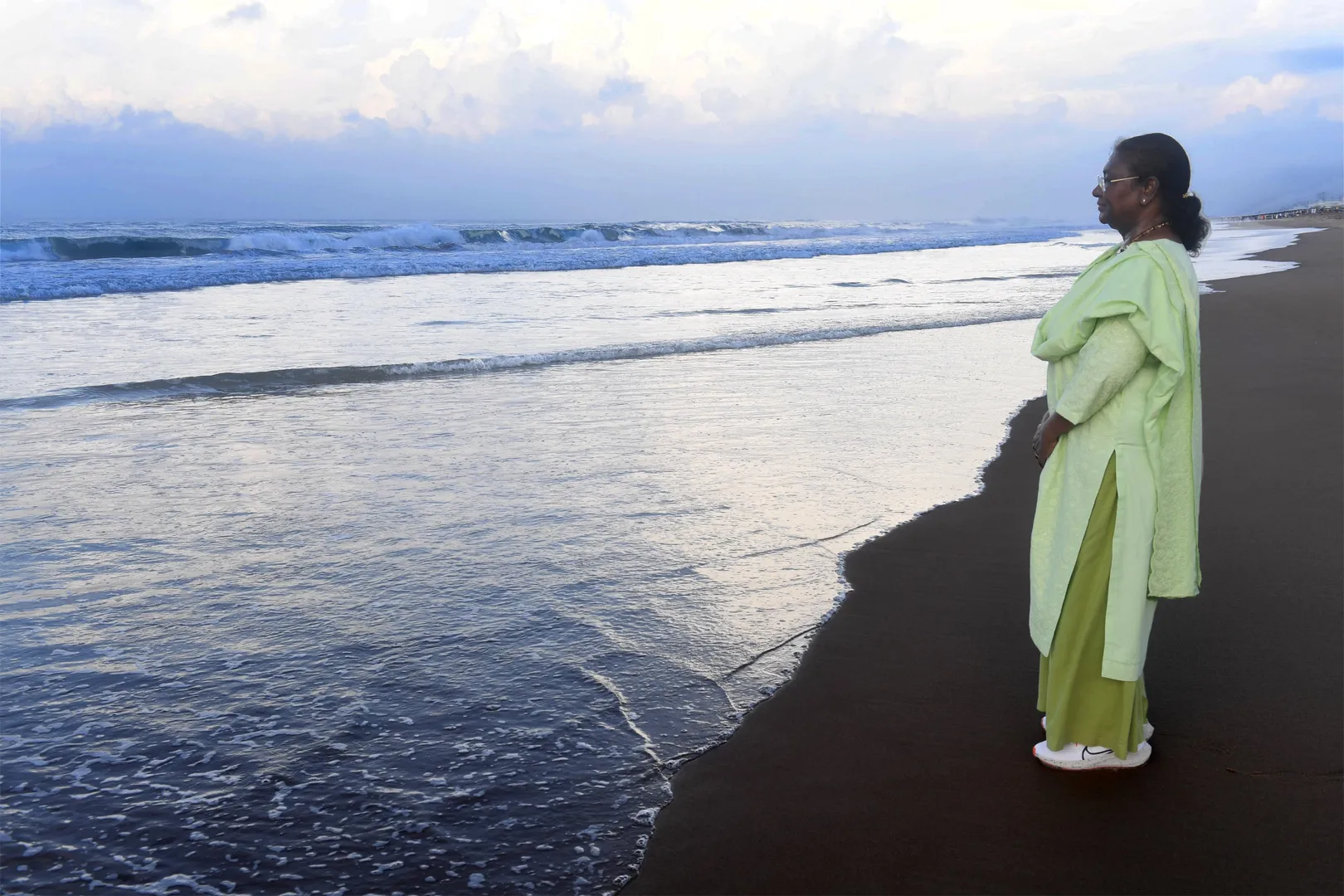 In Pics: President Droupadi Murmu goes for morning walk at Puri sea beach