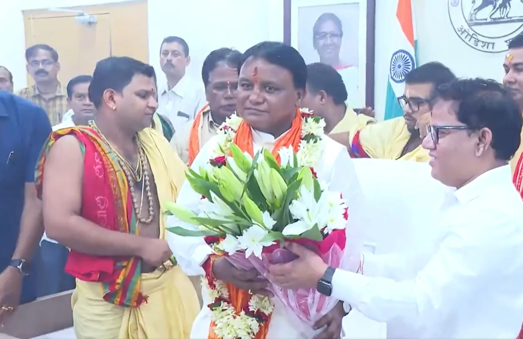 Official work will be done in Odia: CM Mohan Majhi