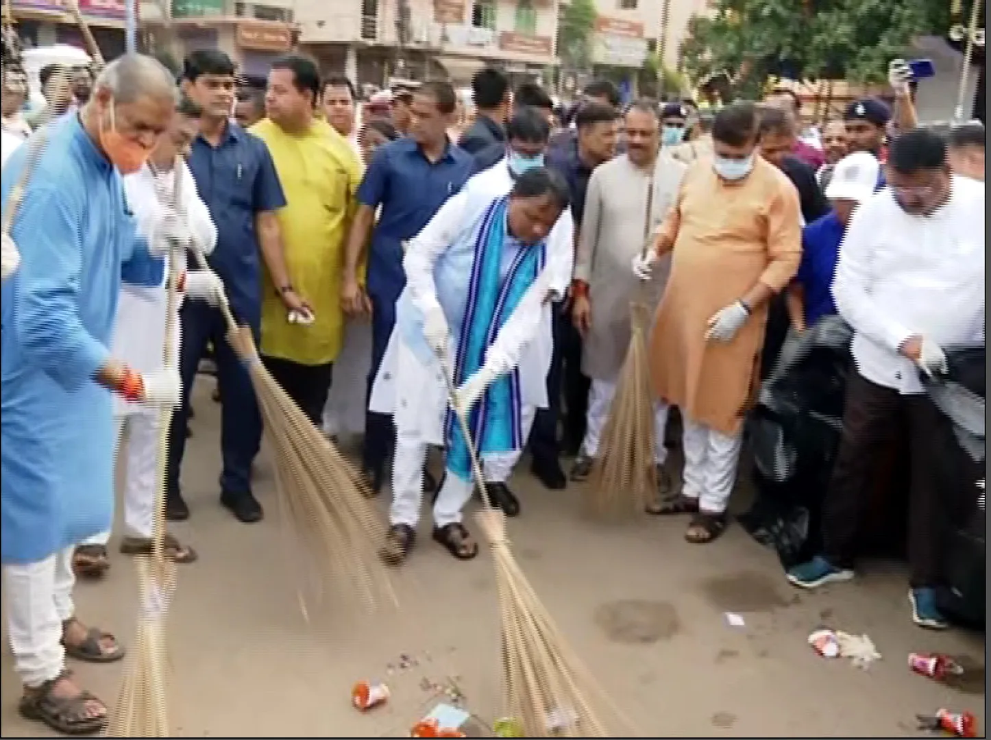 Odisha CM sweeps Grand Road ahead of Puri Ratha Jatra