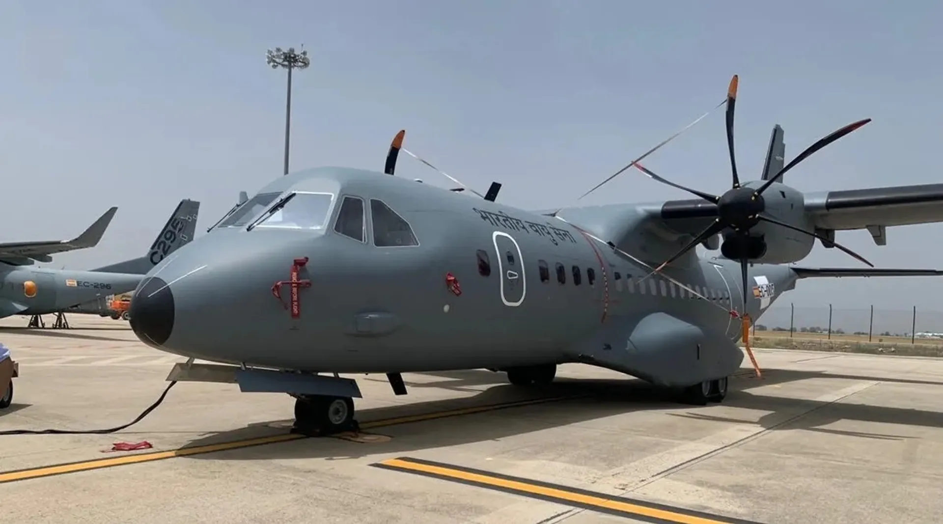 c295
