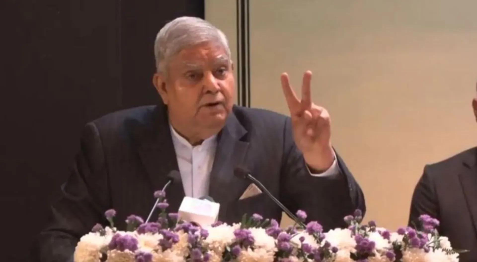 VIP culture should be stopped in religious places