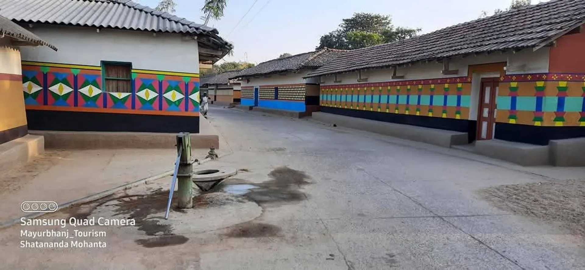 ମକର ମେଳା: ଟୁସୁ ପ୍ରତିମୂର୍ତ୍ତିରେ ଶେଷ ସ୍ପର୍ଶ ଦେଉଛନ୍ତି କାରିଗର