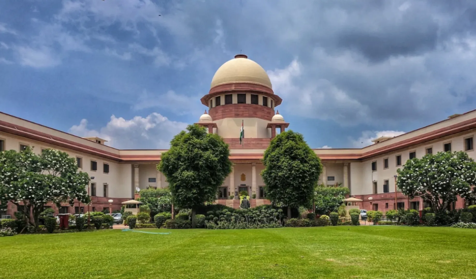 Supreme Court slams Assam government for not deporting foreign nationals