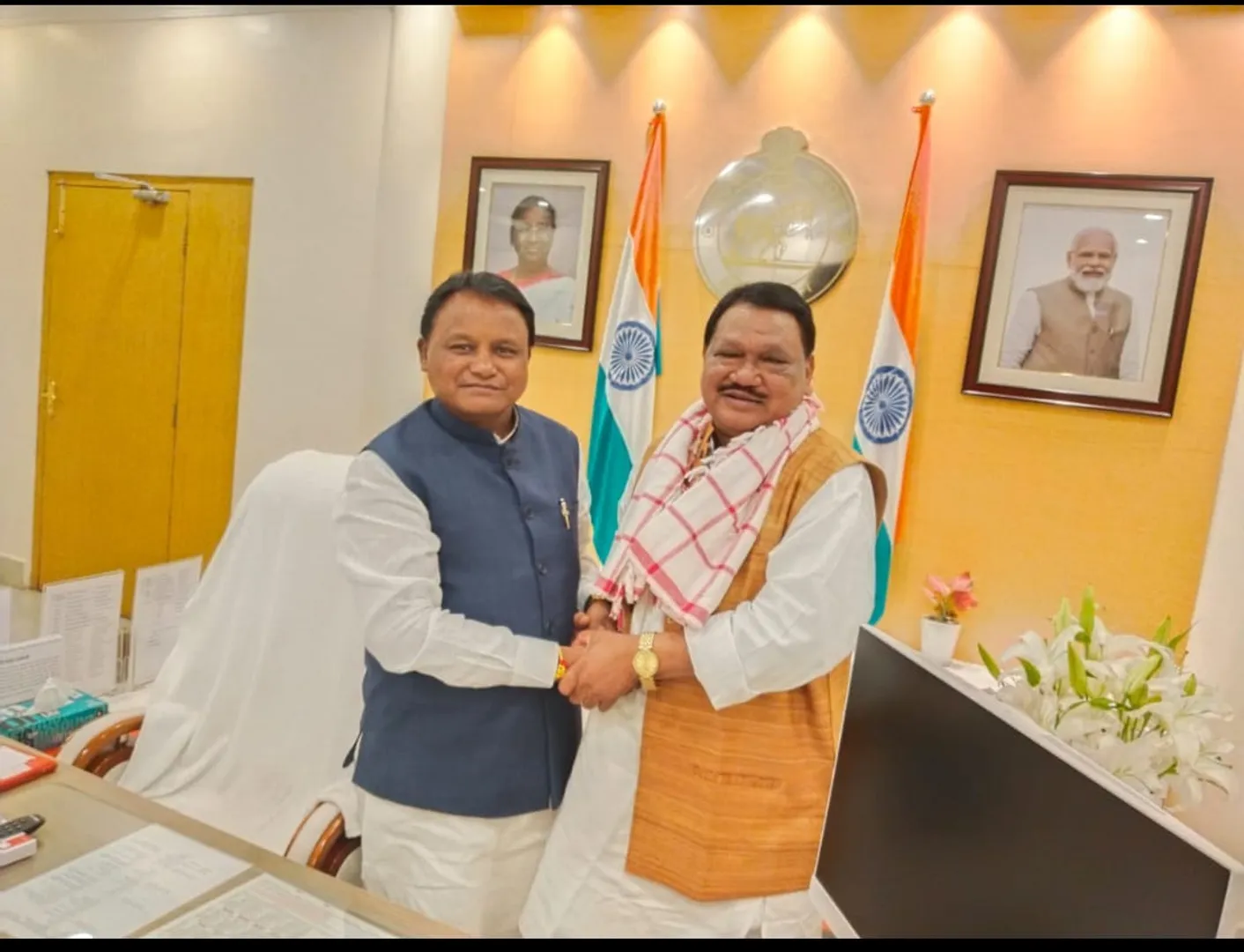 Juel Oram and Mohan Majhi