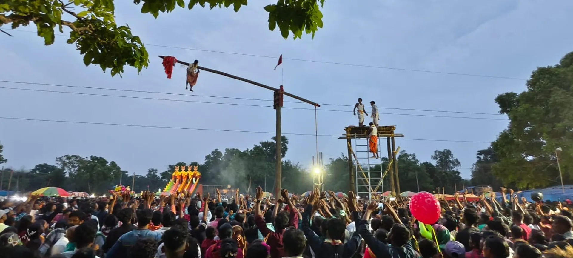 ମା' ବାସୁଳିଙ୍କ ଐତିହାସିକ ଉଡ଼ାପର୍ବ ଉଦ୍‌ଯାପିତ: ଶୂନ୍ୟରେ ଉଡ଼ିଲେ ୩୫ଭକ୍ତା