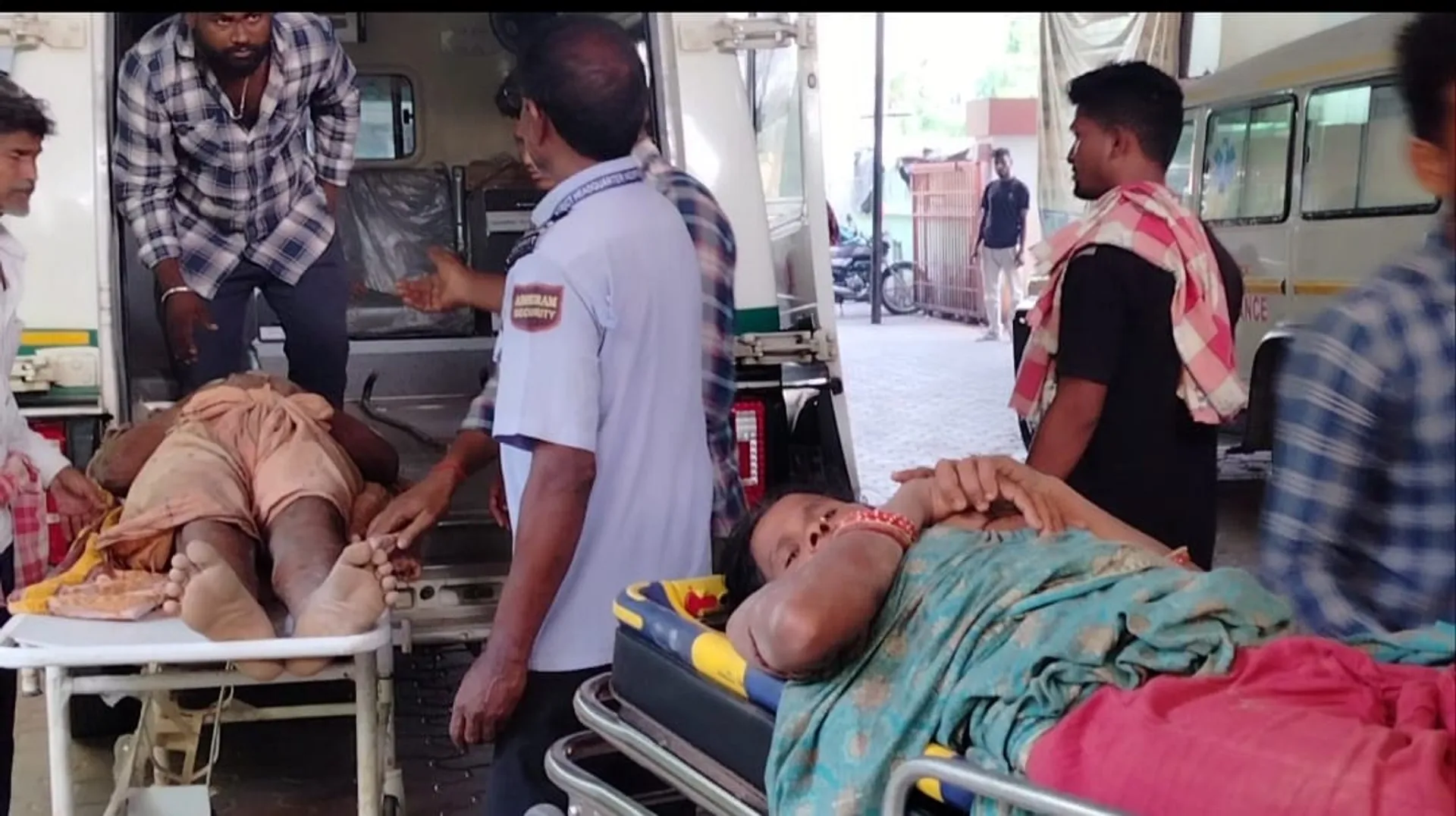 Couple injued 