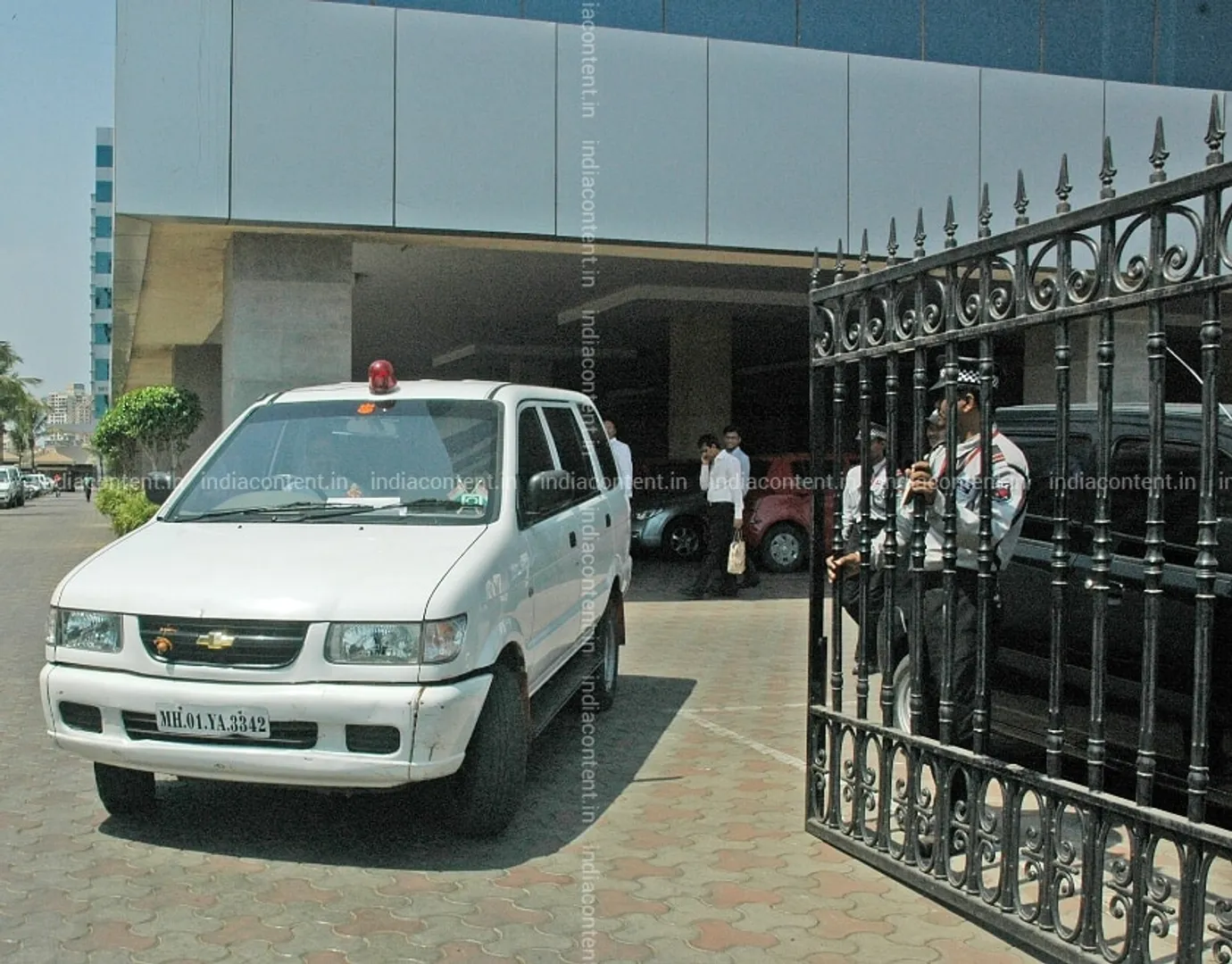 659-a-raid-by-the-income-tax-department-at-ipl-office-in-mumbai-image-Income_Tax_Raid_042110_MD_02