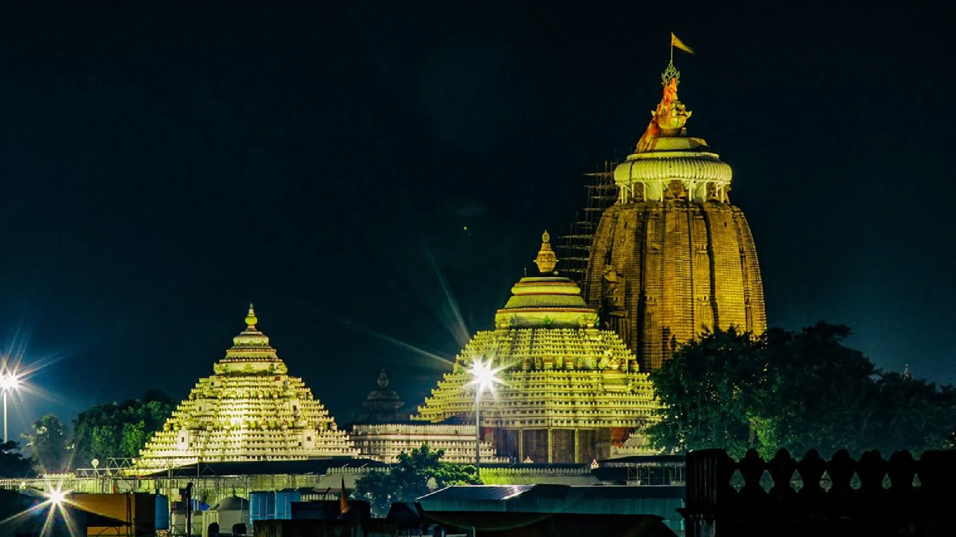 Amrit Manohi land cannot be transferred to the name of a traitor