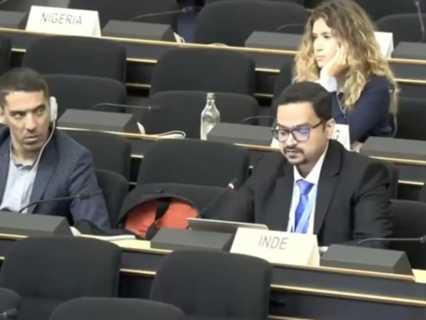 00049fc9-d64c-4787-aef0-f7277a1307a6