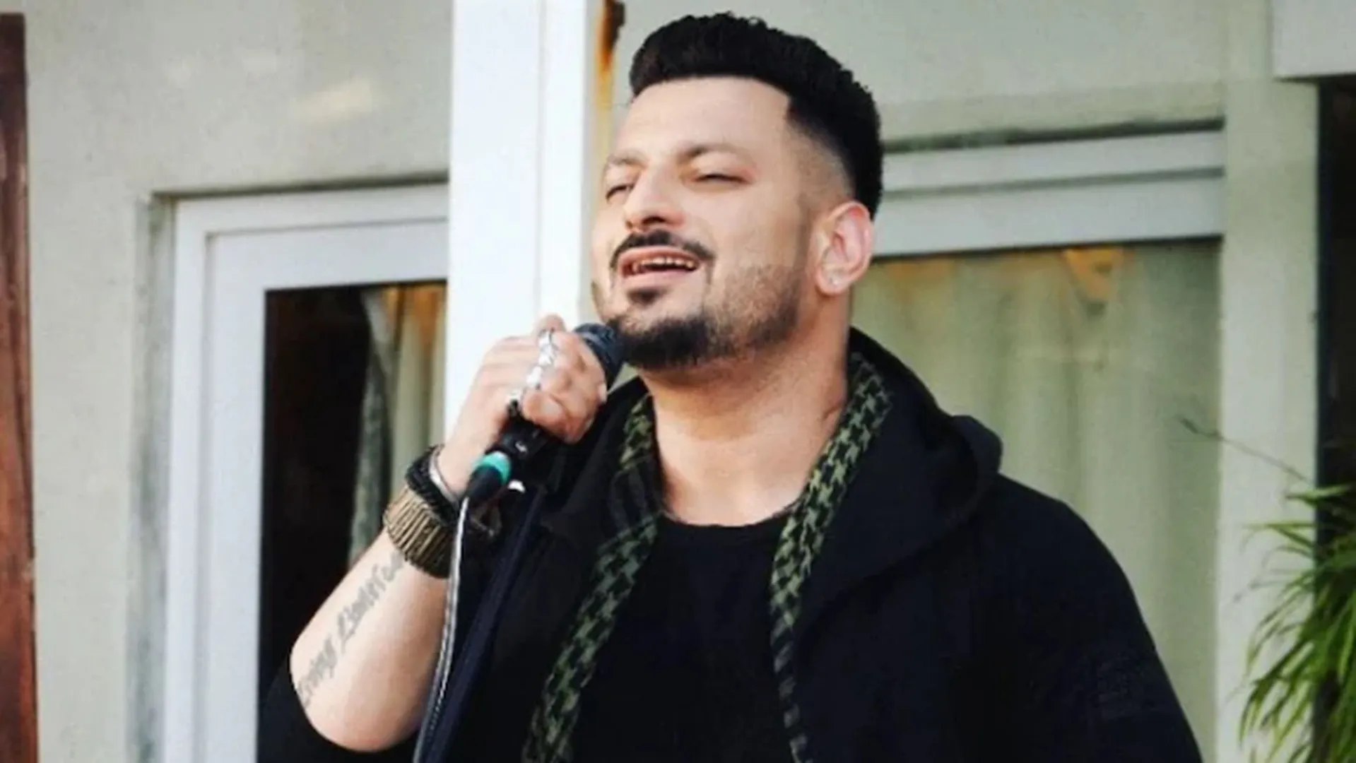 singer rishabh